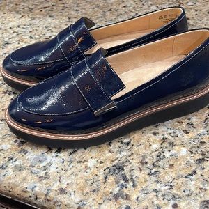 Womens naturalizer slip on